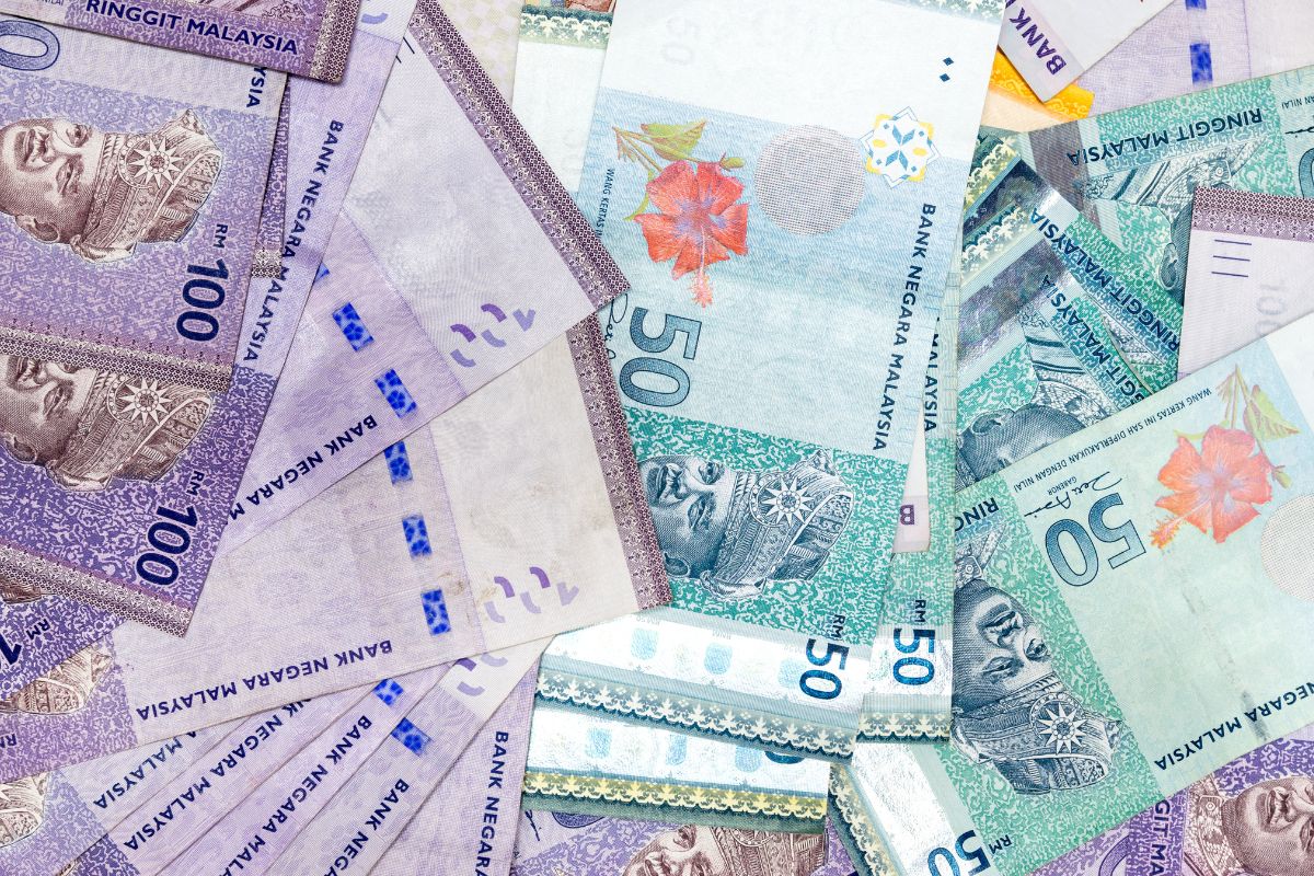 A pile of Malaysian ringgit bills