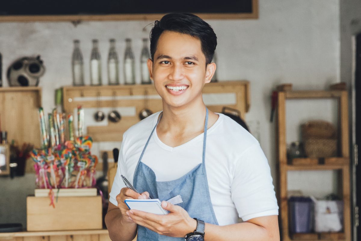 A Filipino F&B business owner