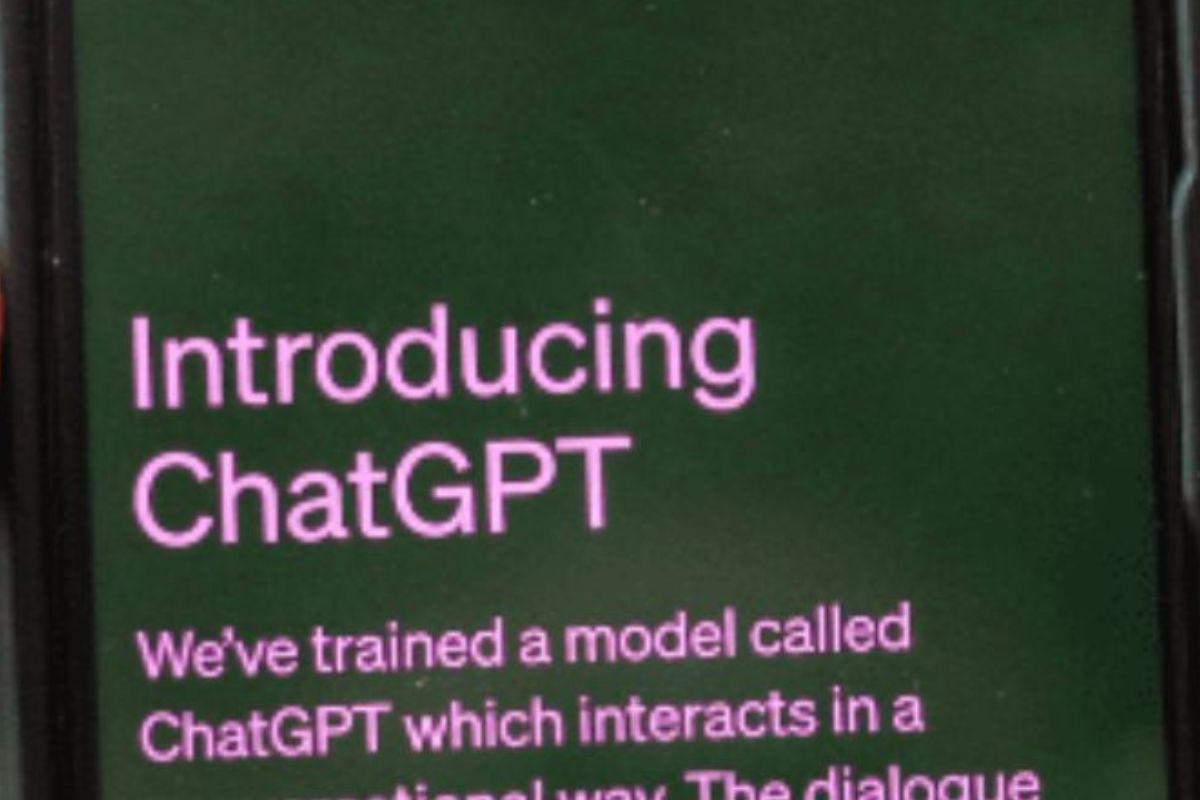 We can even use the ChatGPT AI tool on our phones