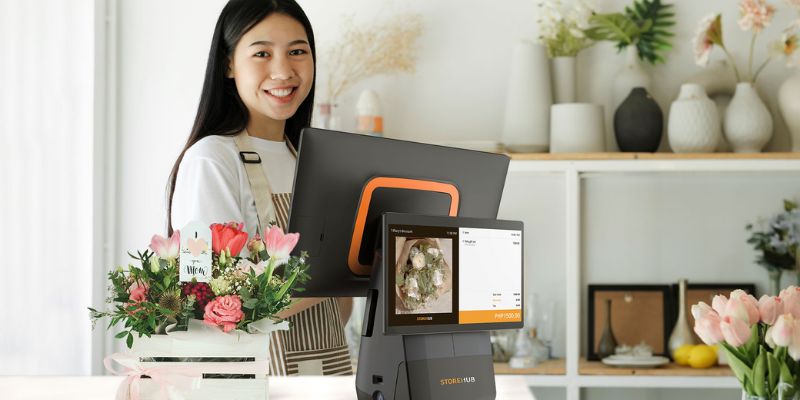 A Filipino business owner with her StoreHub POS