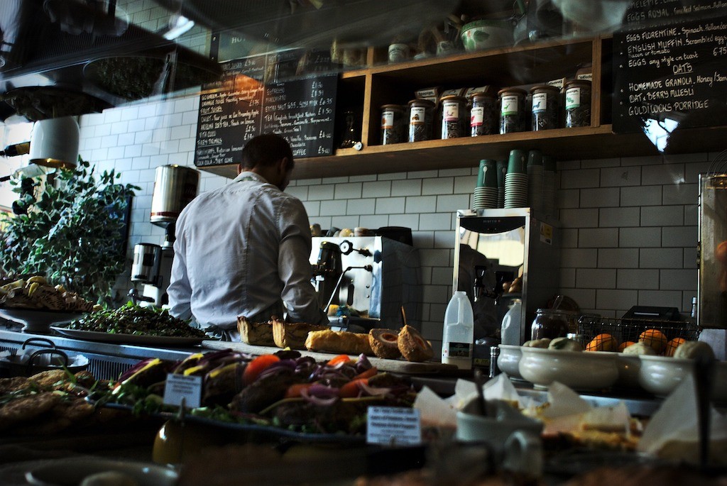 employee working at a cafe