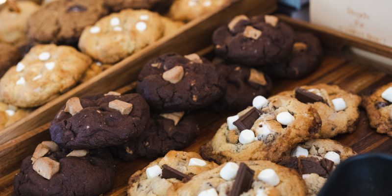 Various displays of cookies